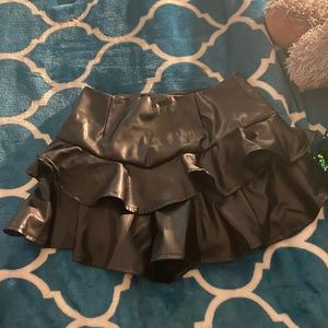 Black skirt